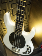 MM-501 E-Bass, weiß