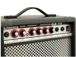 GA-15 E-Gitarren-Amp 15W